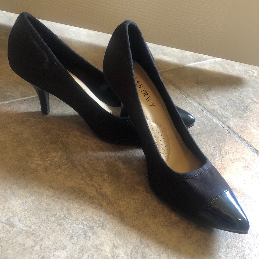 Women’s black heels